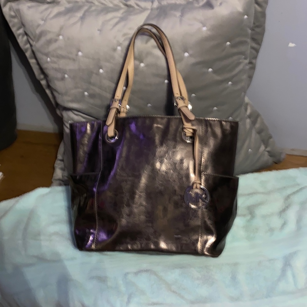 Micheal kors bronze metallic purse